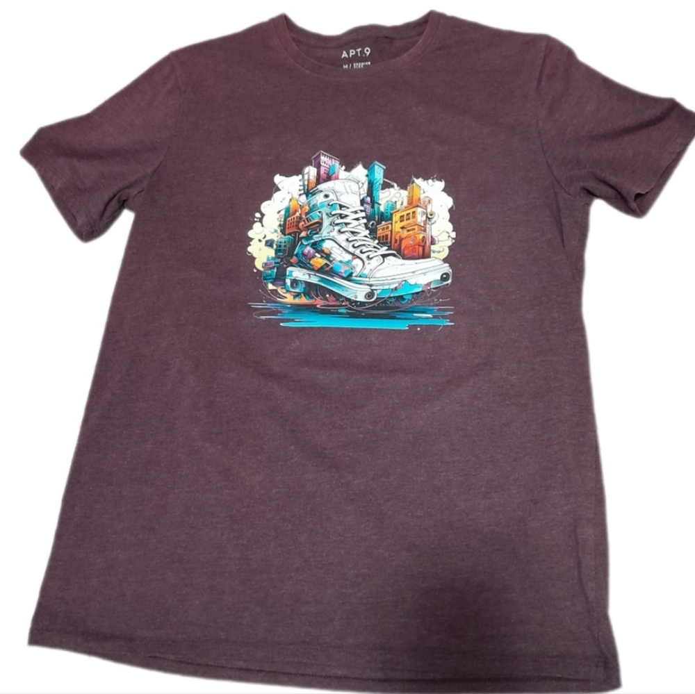 Sneaker City graphic Tshirt- One of a kind - Picture 3 of 7